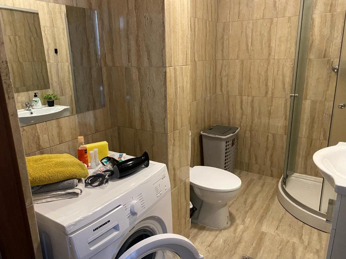 Mall Luxury Apartments Bacău Esterno foto