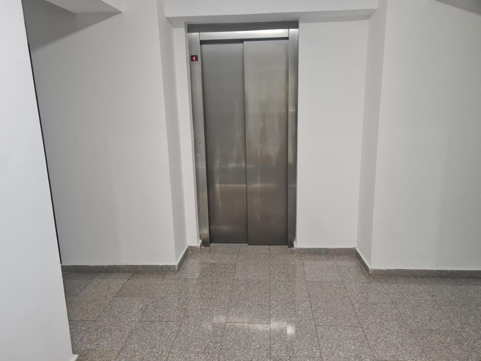 Mall Luxury Apartments Bacău Esterno foto